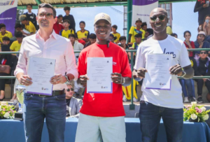 El Ministerio del Deporte y la Fundación “Niño Moi 23”, liderada por el seleccionado nacional Moisés Caicedo